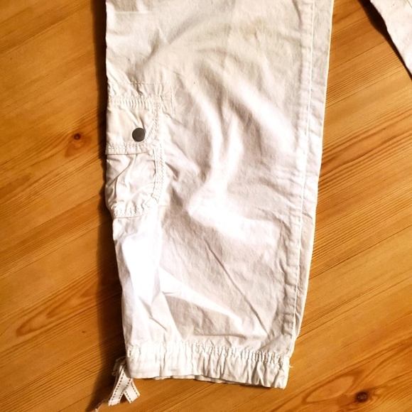 Calvin Klein Women's Capri White Jeans - Picture 3 of 9